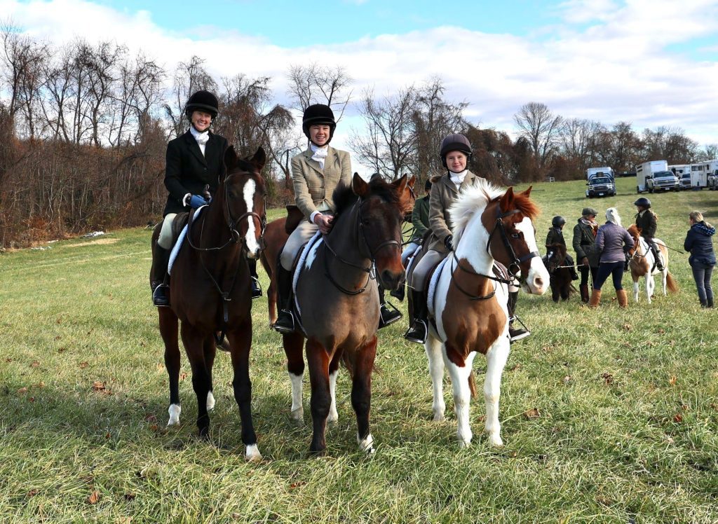 GSV juniors mounted on horseback