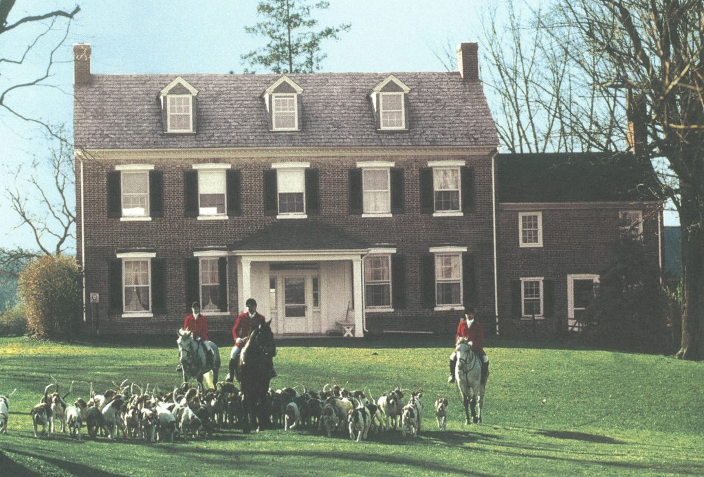 GSV Hounds in front of Stamford House